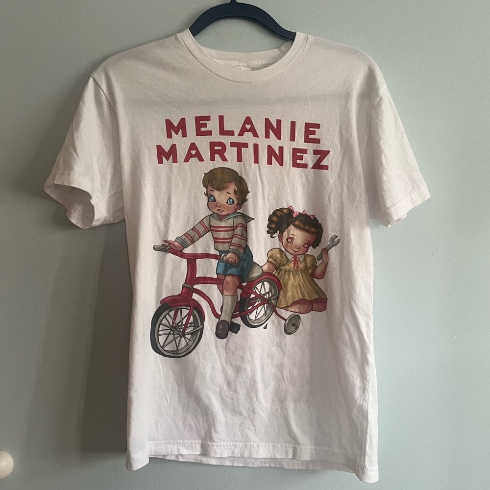 AUTHENTIC Melanianie Martinez tour 2016 tour shirt
